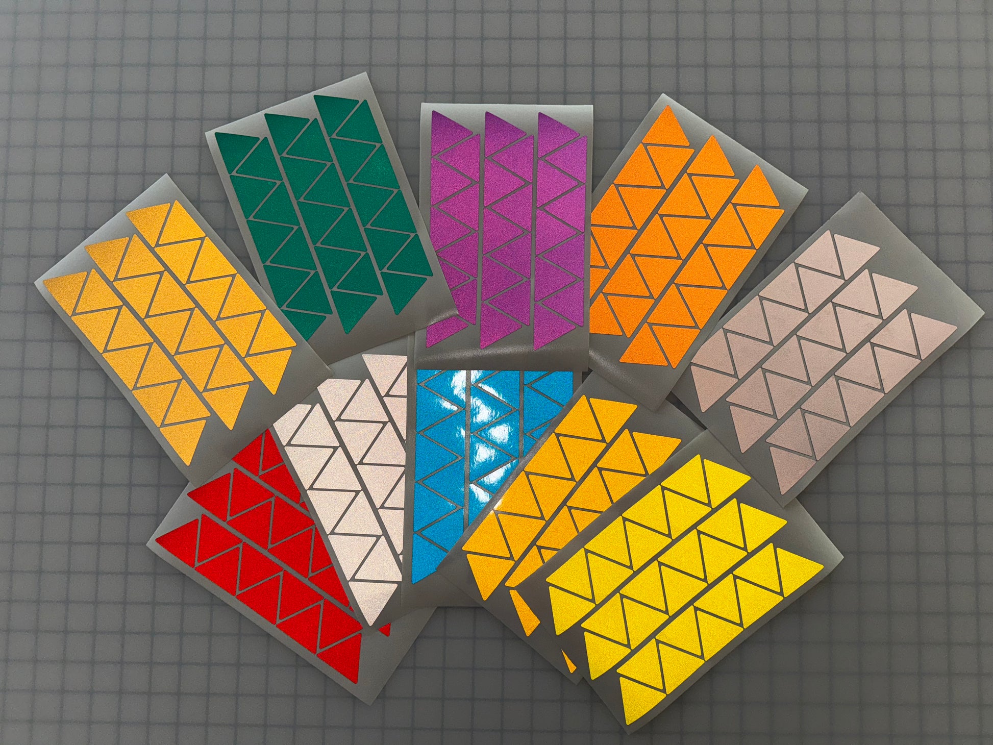 27 Reflective 1.5" ELG Triangles - Reflective Pro