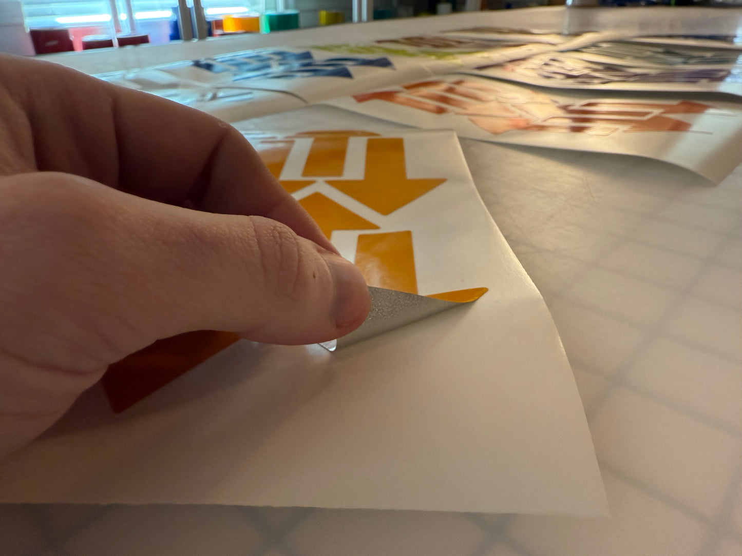 8 Reflective 2" x 3.4" ELG Arrows