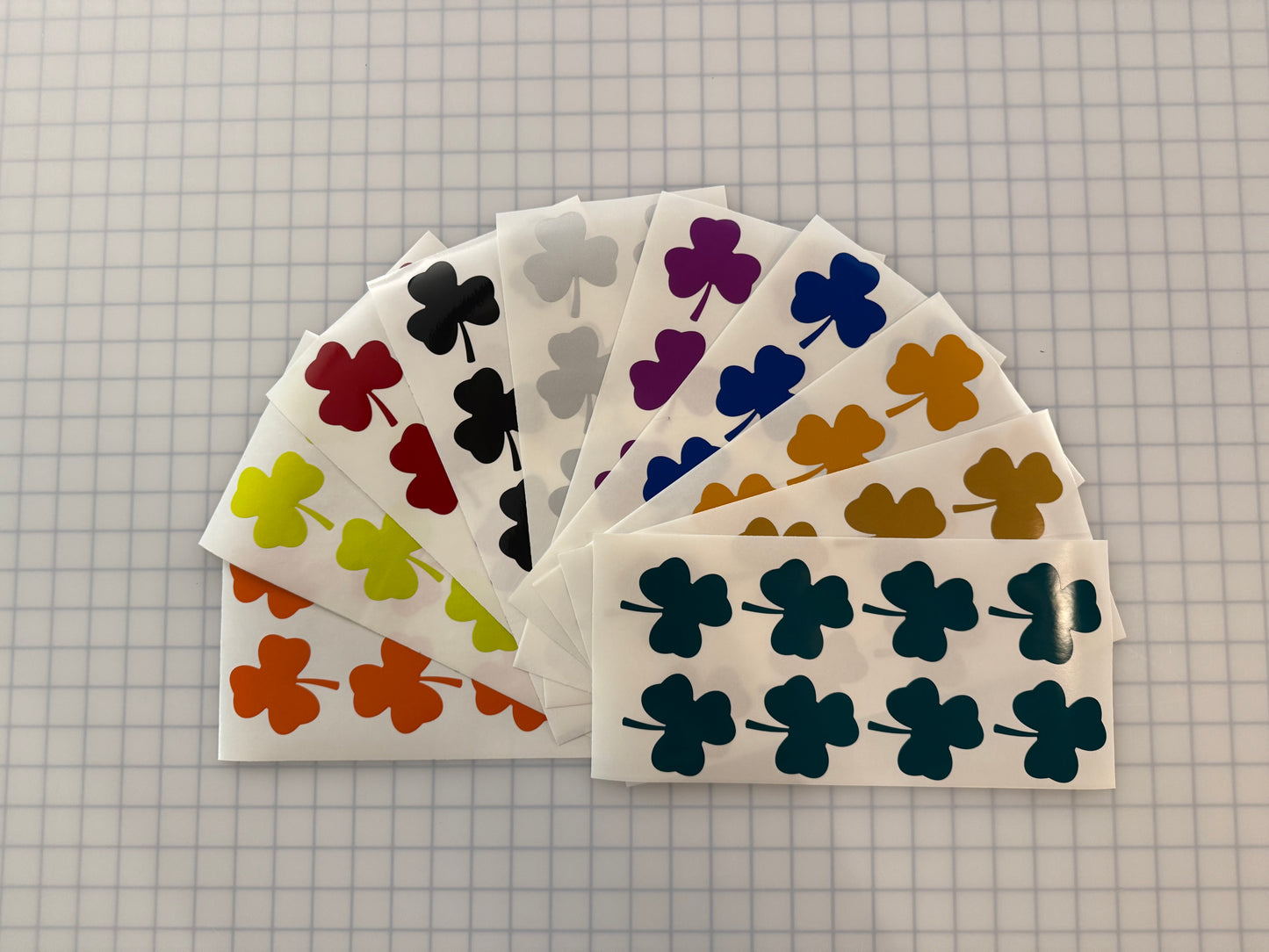 8 Reflective 2.5" ELG Lucky Clover Flowers