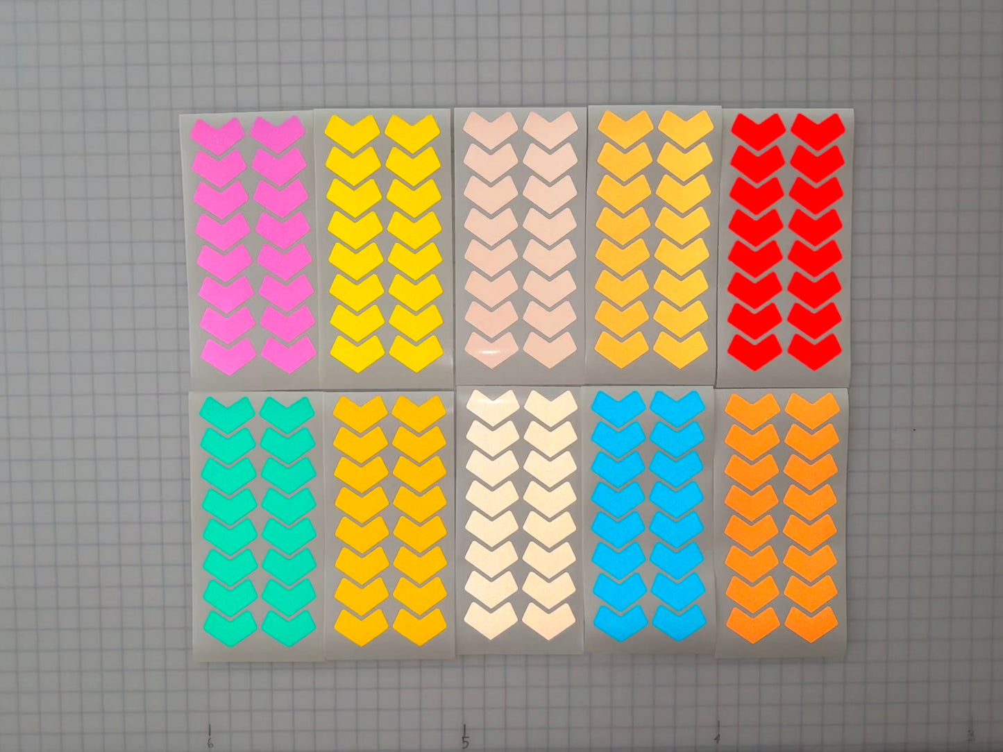 16 Reflective 2.5" x 1.7" ELG Chevrons - Reflective Pro