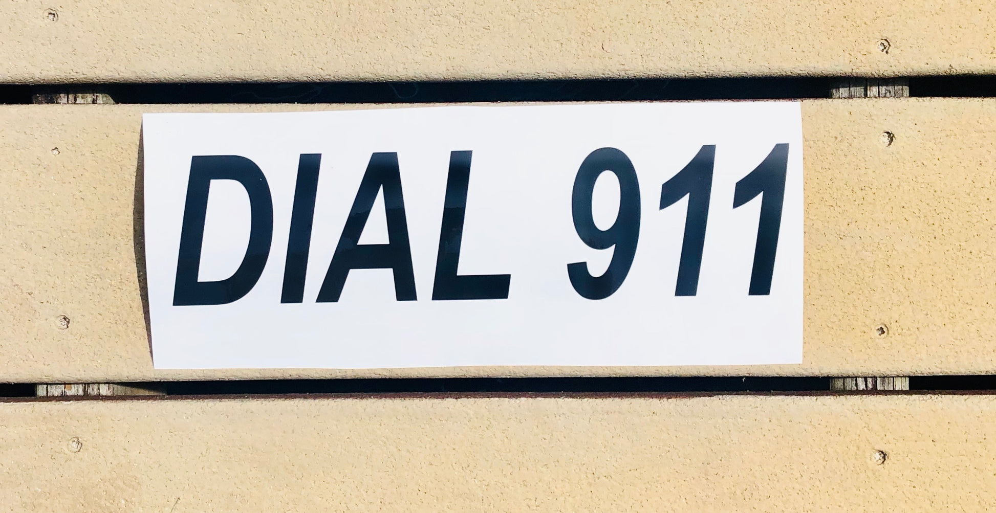 "DIAL 911" 3"x12" Reflective Decal Italic - Reflective Pro