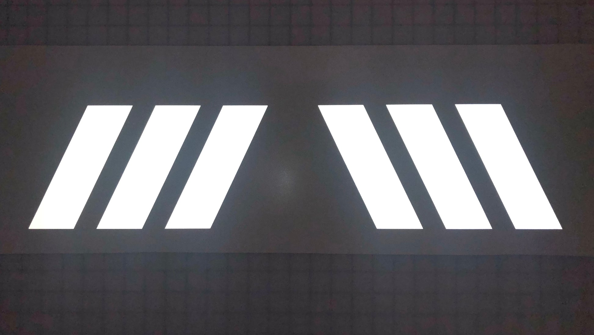 Reflective Shadow Chevrons Police Style (2x 3 Piece 6" x 12") - Reflective Pro