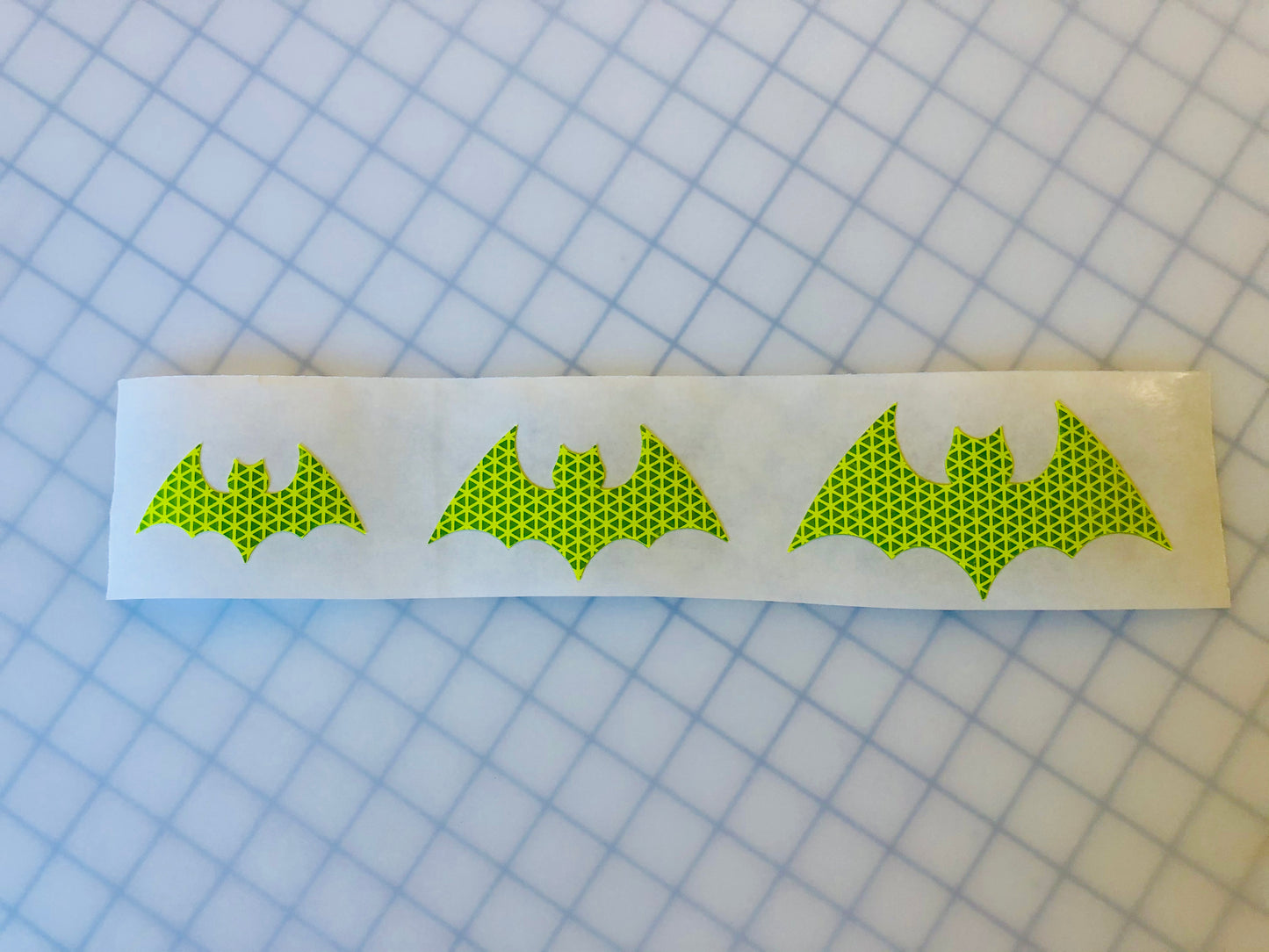 Reflective Prismatic "Bat" Sticker Oralite V98 - Reflective Pro