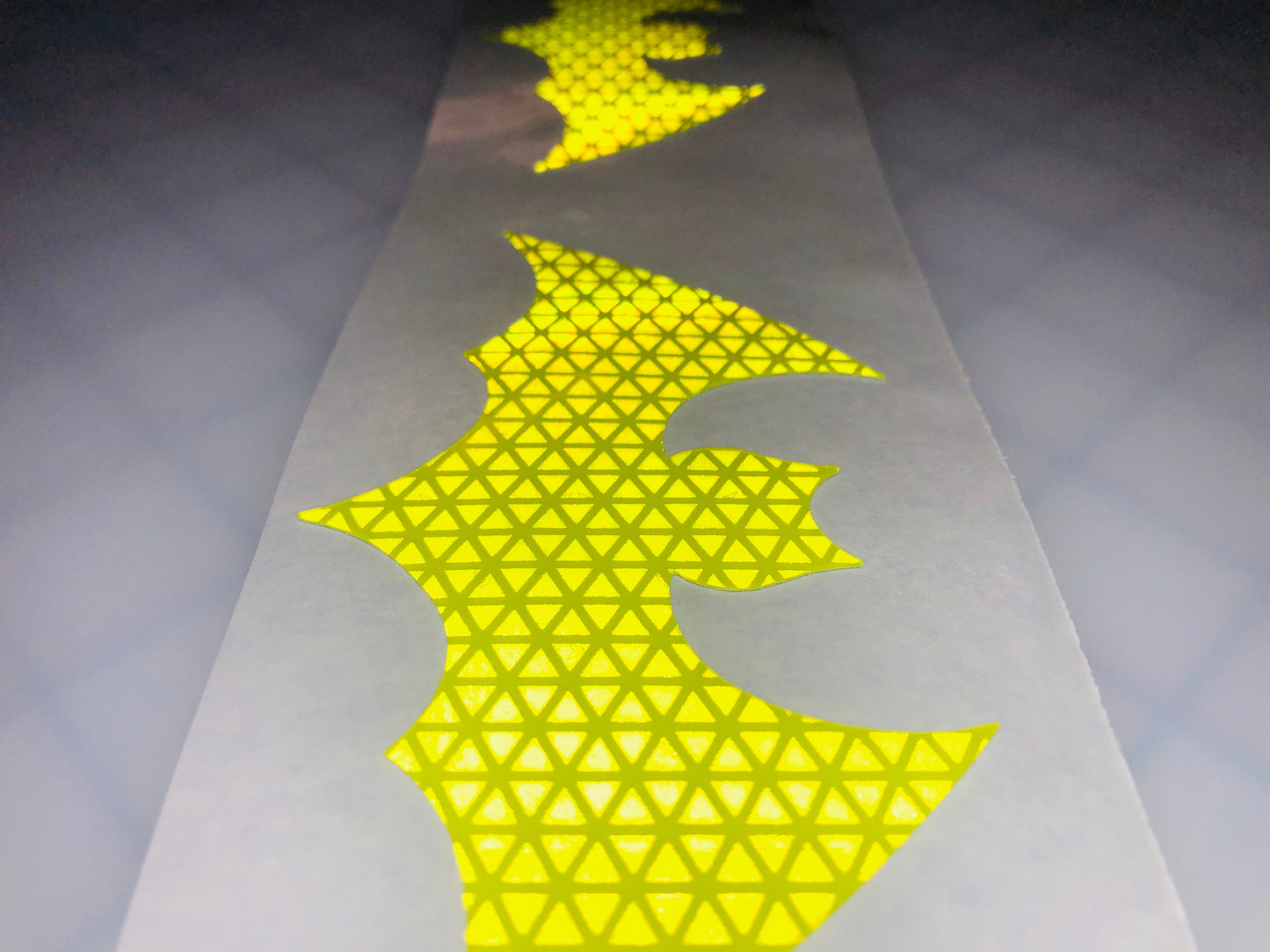 Reflective Prismatic "Bat" Sticker Oralite V98 - Reflective Pro