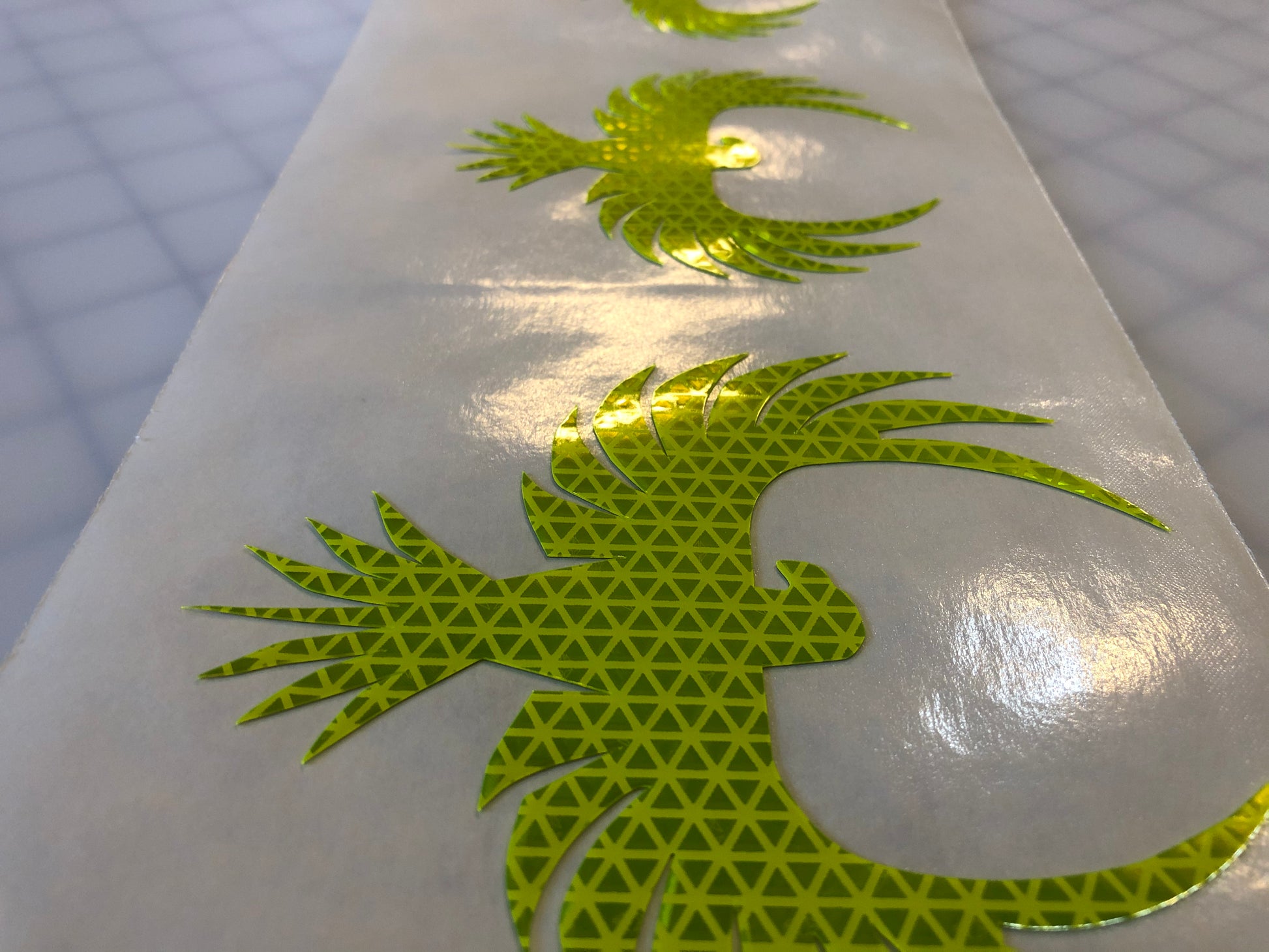 Reflective Prismatic "Phoenix" Sticker Oralite V98 - Reflective Pro