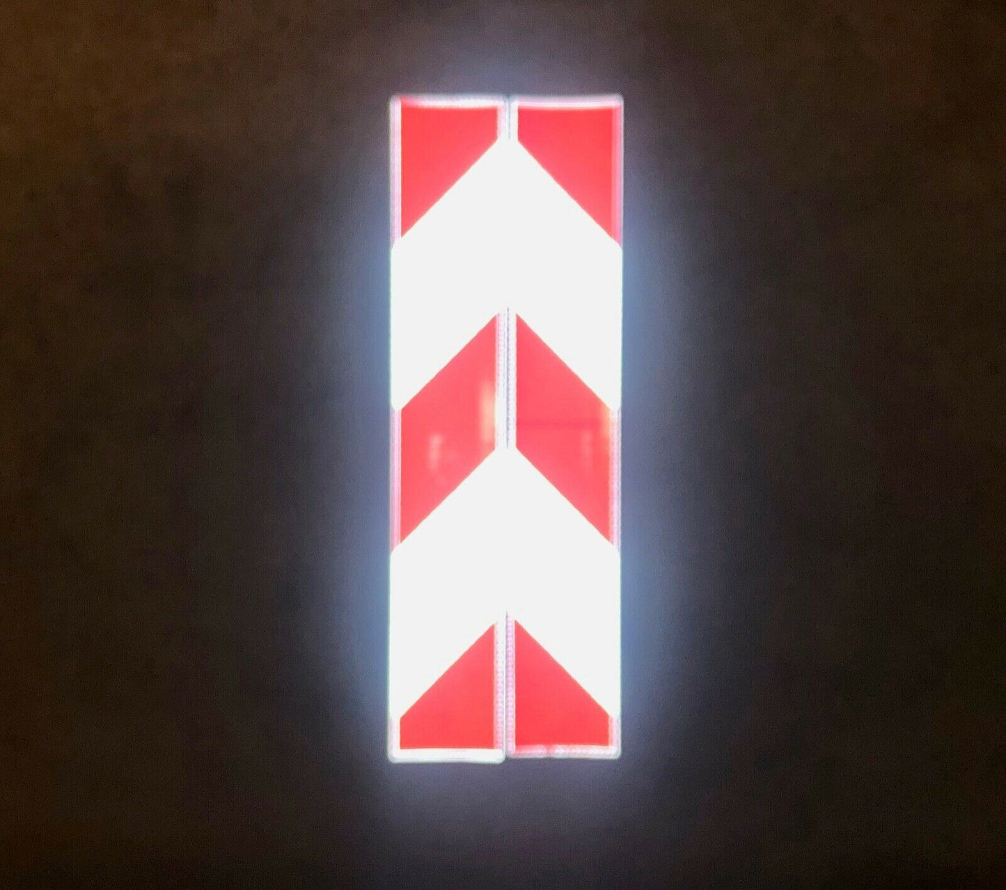 Vertical White & Red Reflective Chevron Panels (Multiple Sizes) - Reflective Pro