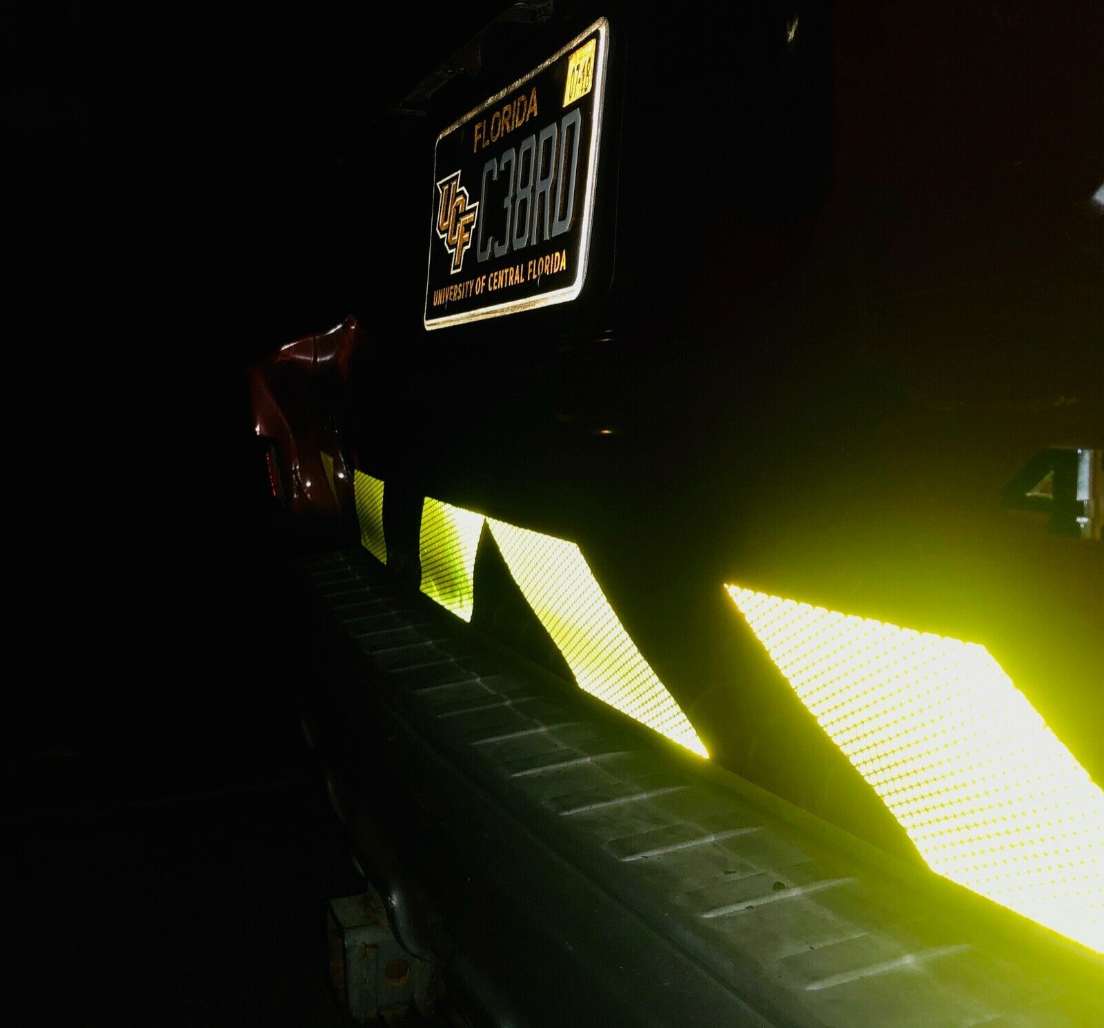 Reflective Chevron Diagonals V98 4" Tetrahedrons - Reflective Pro